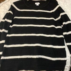 B&W old navy striped sweater